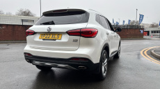 MG Hs 1.5 T-GDI PHEV Exclusive 5dr Auto Hatchback